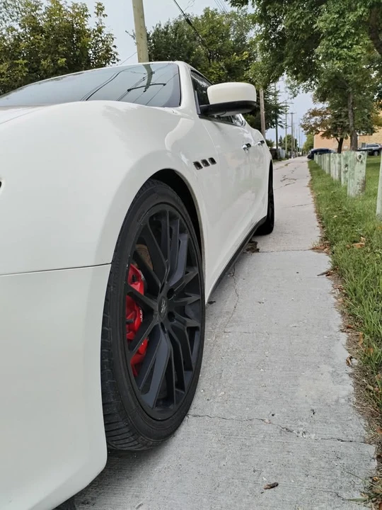 2014 Maserati Ghibli 3rd Gen - Image 11 of 16