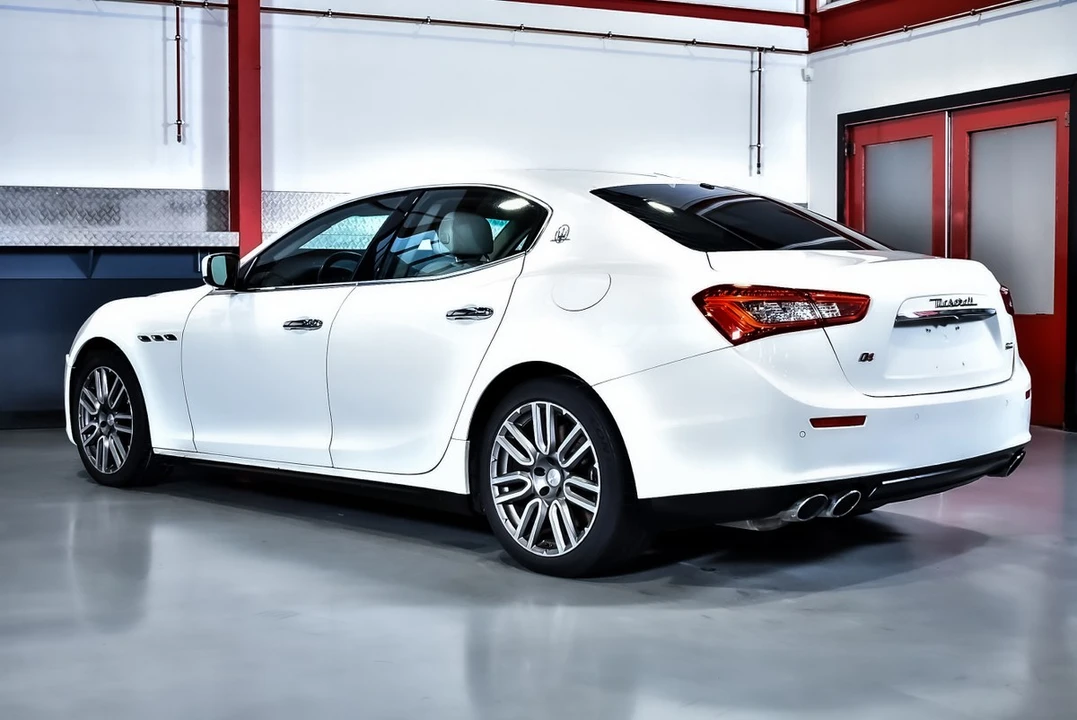 2014 Maserati Ghibli 3rd Gen - Image 18 of 30