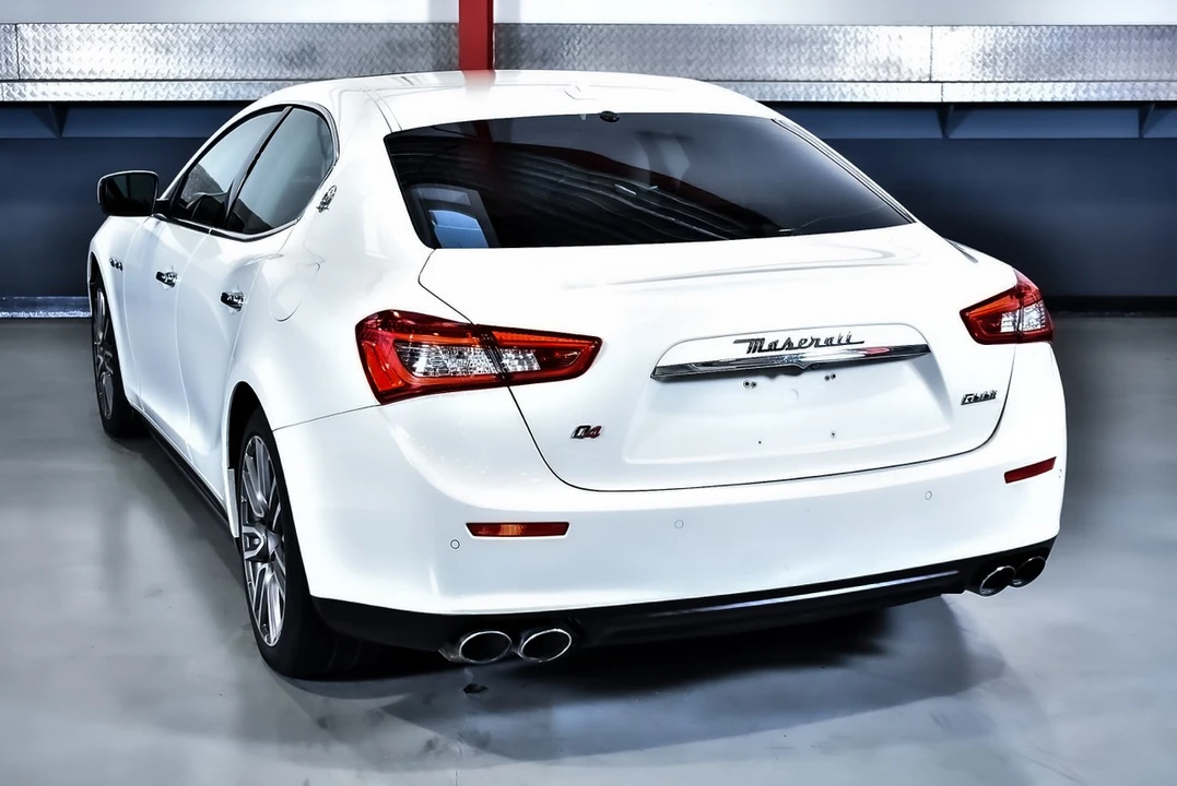 2014 Maserati Ghibli 3rd Gen - Image 15 of 30