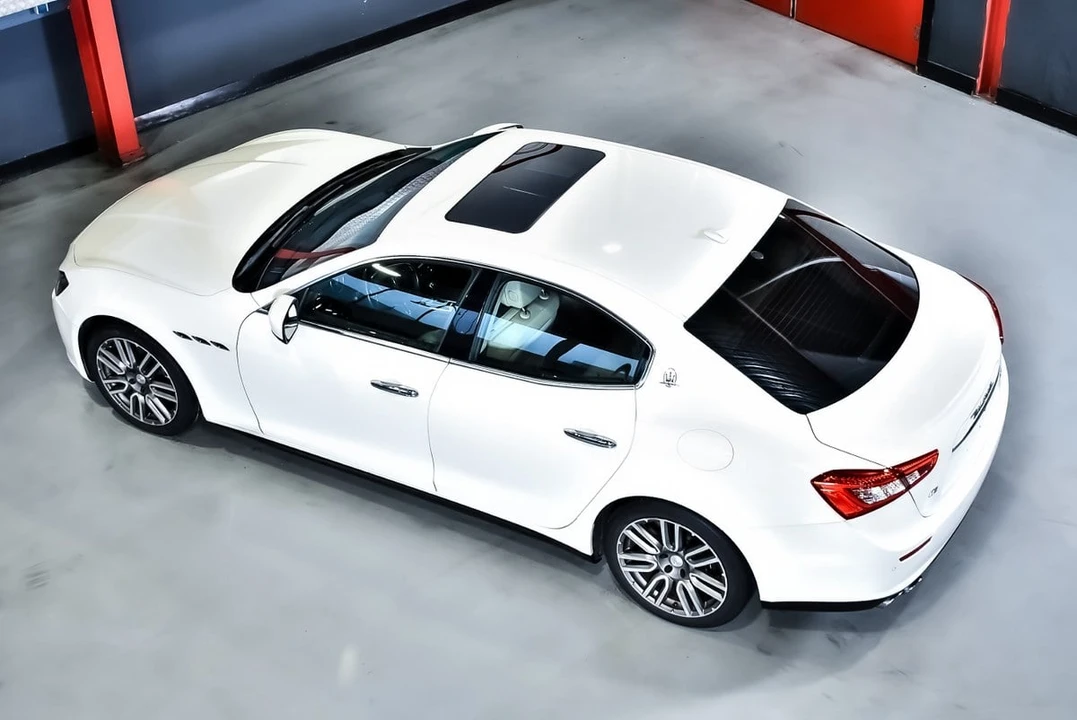 2014 Maserati Ghibli 3rd Gen - Image 23 of 30