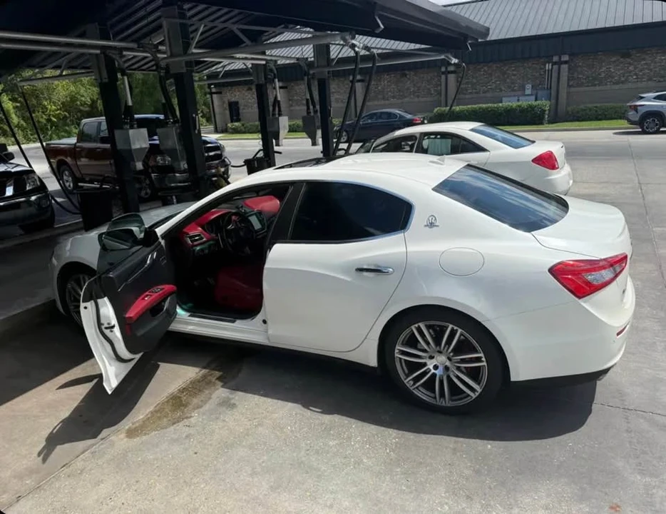 2014 Maserati Ghibli 3rd Gen - Image 4 of 7