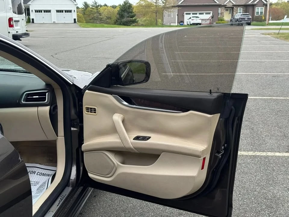 2014 Maserati Ghibli 3rd Gen - Image 13 of 19