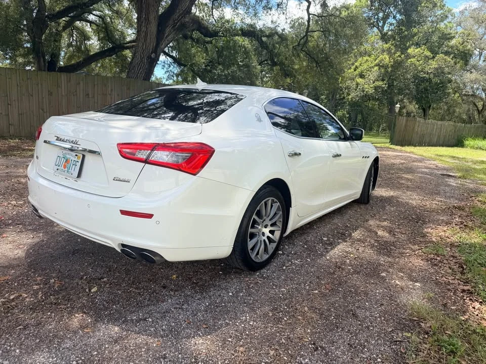 2014 Maserati Ghibli 3rd Gen - Image 11 of 12