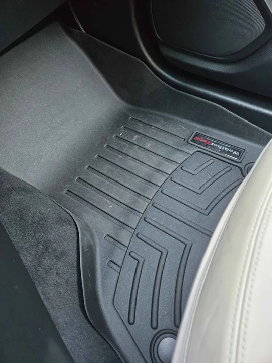 2014 Maserati Ghibli 3rd Gen - Image 14 of 18