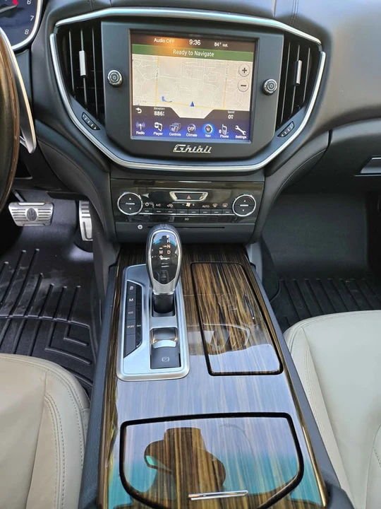 2014 Maserati Ghibli 3rd Gen - Image 13 of 18