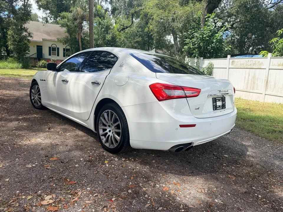 2014 Maserati Ghibli 3rd Gen - Image 9 of 12