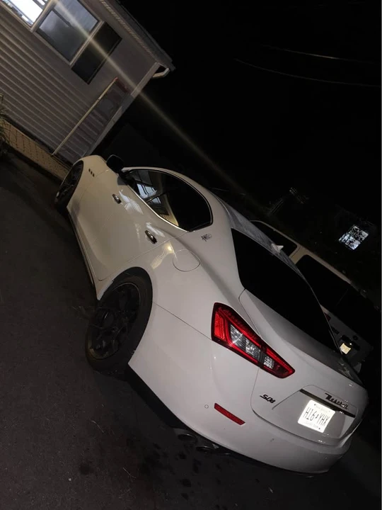 2014 Maserati Ghibli 3rd Gen - Image 2 of 2