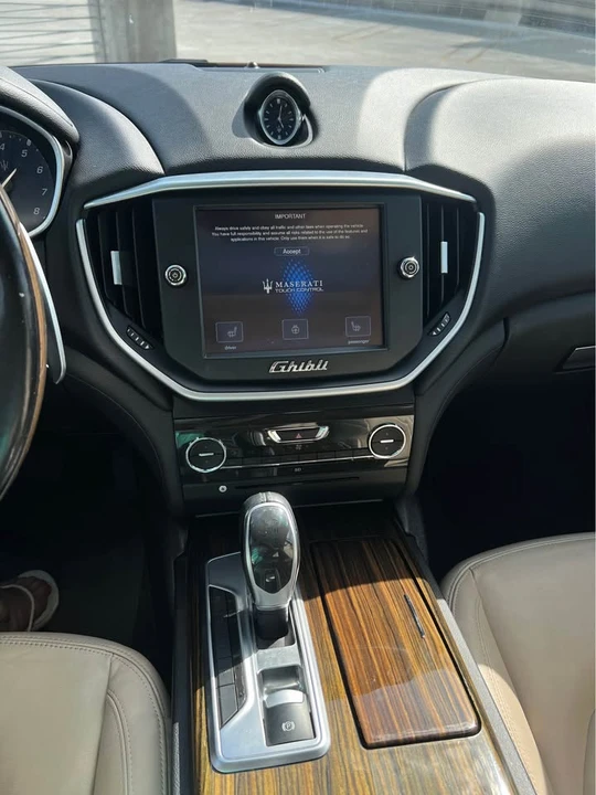2014 Maserati Ghibli 3rd Gen - Image 17 of 20