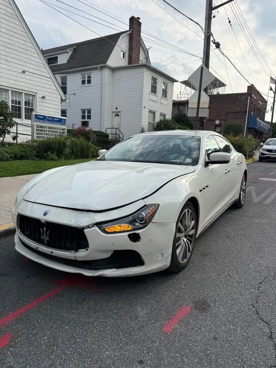 2014 Maserati Ghibli 3rd Gen - Image 3 of 11