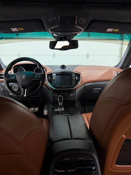 2014 Maserati Ghibli 3rd Gen - Image 14 of 19