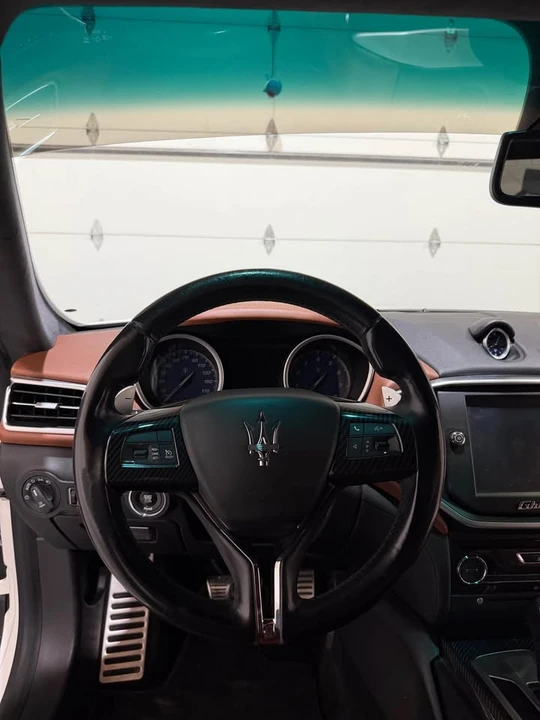 2014 Maserati Ghibli 3rd Gen - Image 10 of 19