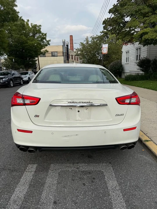 2014 Maserati Ghibli 3rd Gen - Image 9 of 11