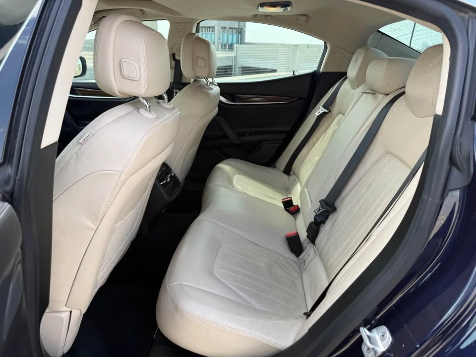2014 Maserati Ghibli 3rd Gen - Image 9 of 20