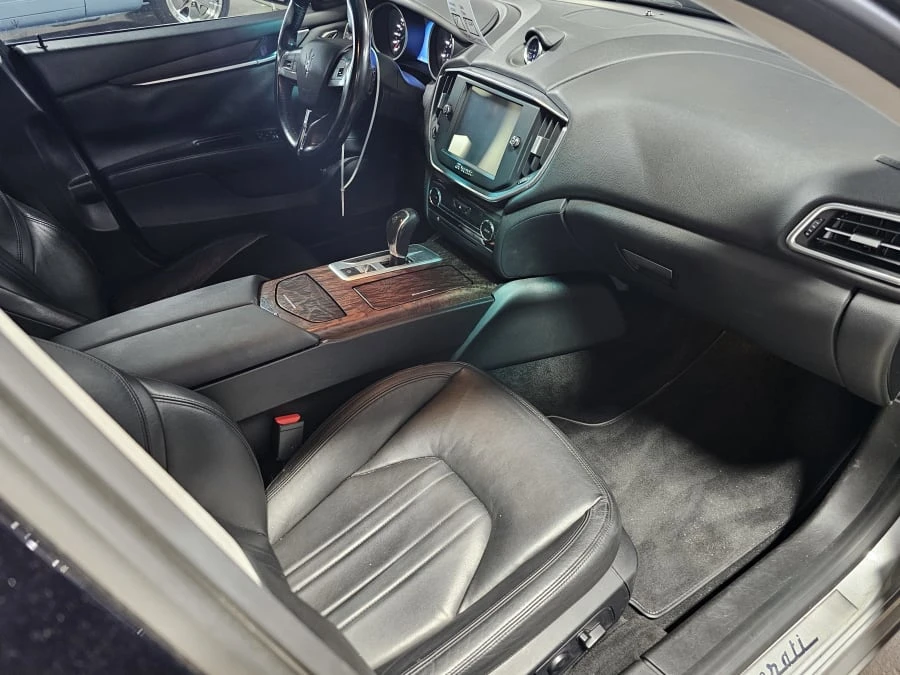 2014 Maserati Ghibli 3rd Gen - Image 5 of 11