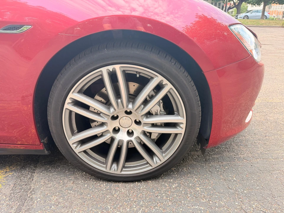 2014 Maserati Ghibli 3rd Gen - Image 25 of 31
