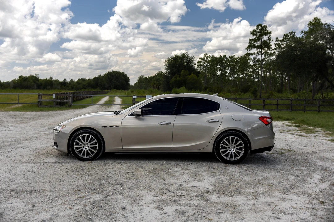 2014 Maserati Ghibli 3rd Gen - Image 12 of 31