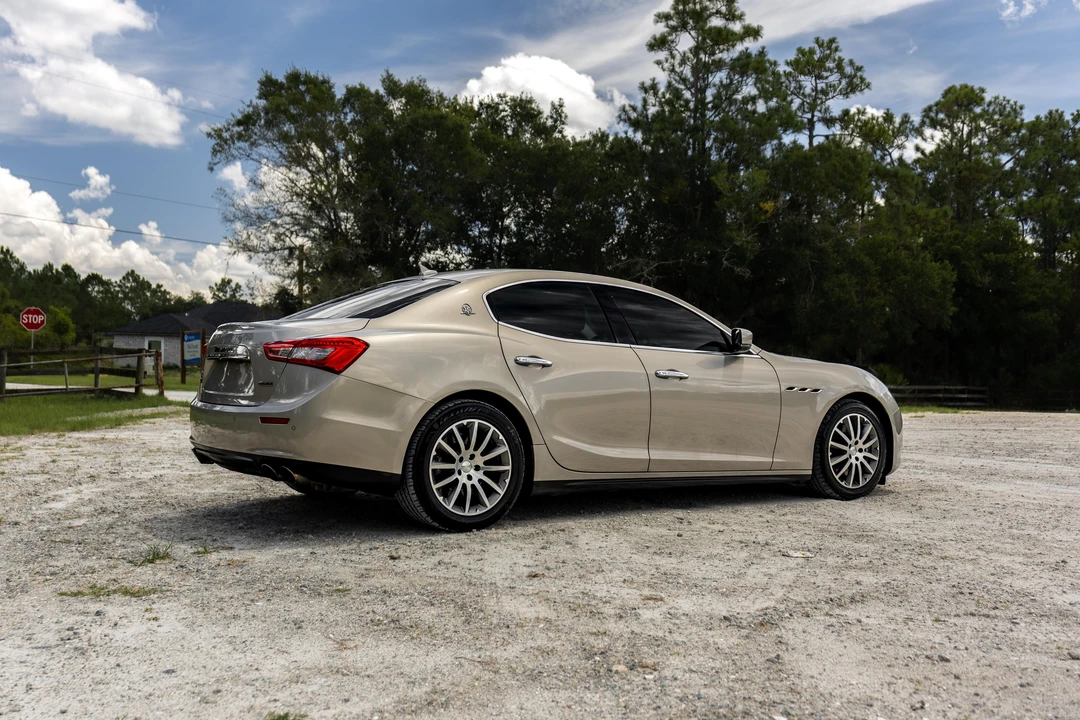 2014 Maserati Ghibli 3rd Gen - Image 23 of 31