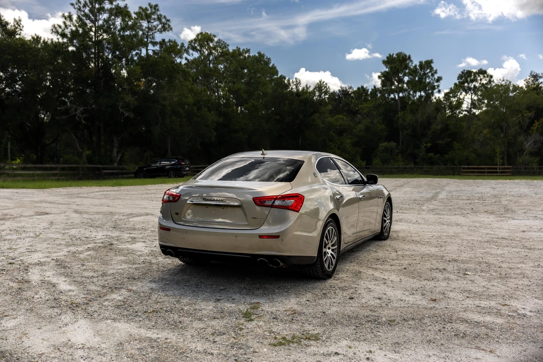 2014 Maserati Ghibli 3rd Gen - Image 19 of 31