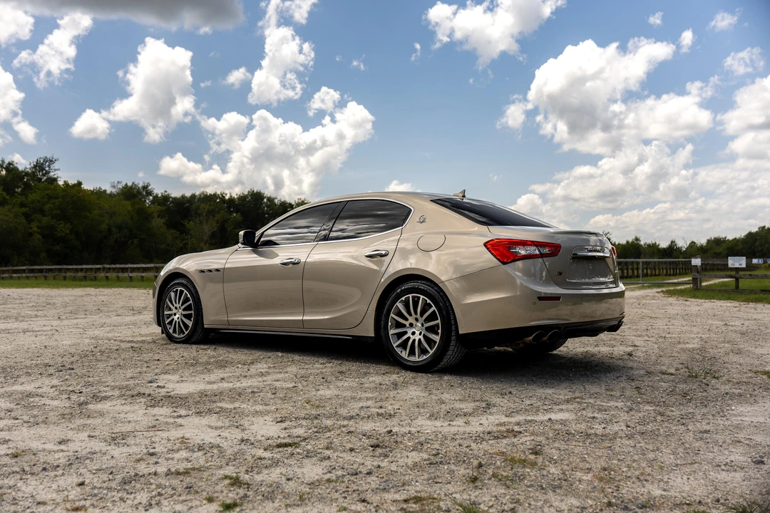 2014 Maserati Ghibli 3rd Gen - Image 15 of 31