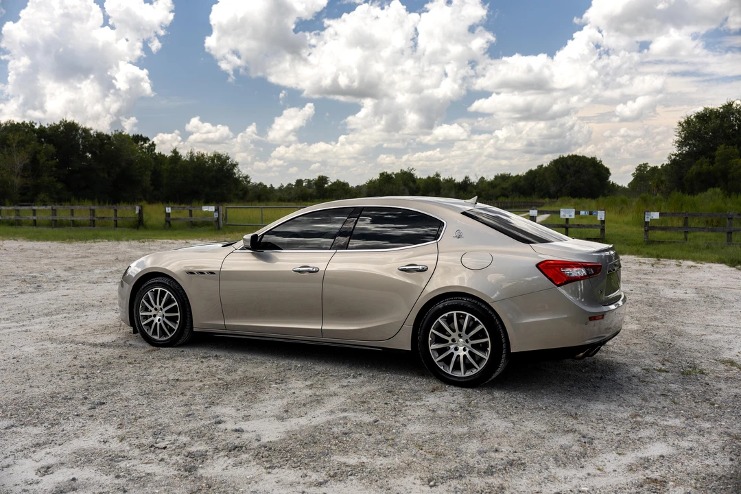 2014 Maserati Ghibli 3rd Gen - Image 14 of 31