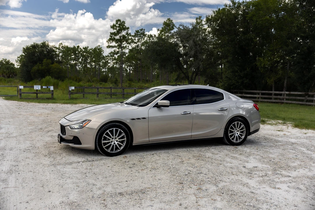 2014 Maserati Ghibli 3rd Gen - Image 9 of 31