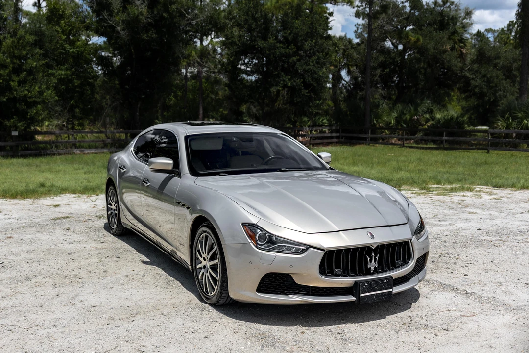 2014 Maserati Ghibli 3rd Gen - Image 28 of 31
