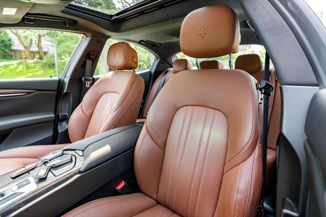 2014 Maserati Ghibli 3rd Gen - Image 27 of 31