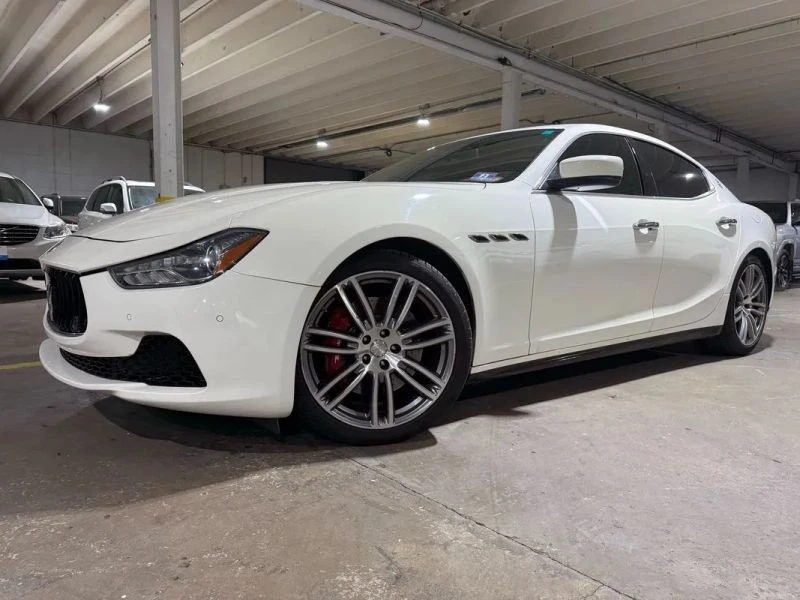 2014 Maserati Ghibli 3rd Gen - Image 2 of 12