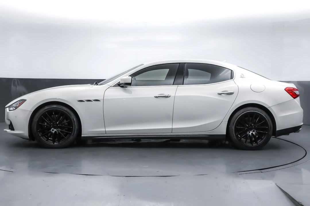 2014 Maserati Ghibli 3rd Gen - Image 2 of 30