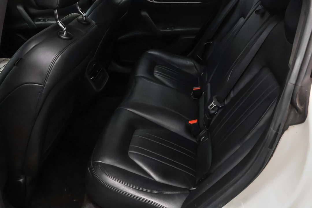 2014 Maserati Ghibli 3rd Gen - Image 7 of 30