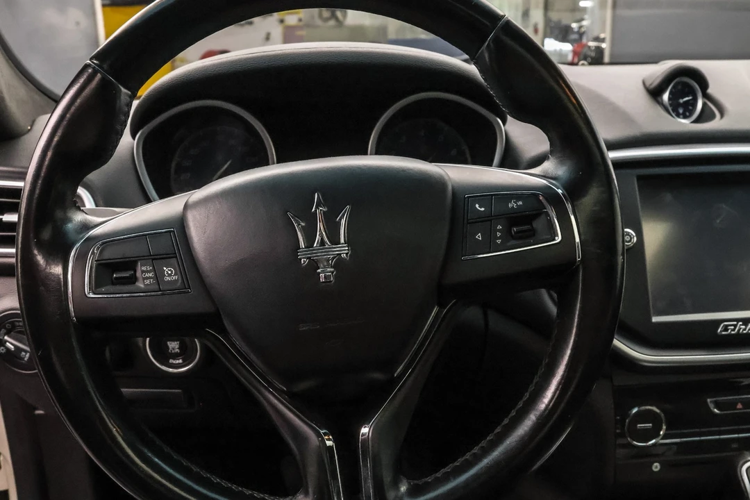 2014 Maserati Ghibli 3rd Gen - Image 16 of 30