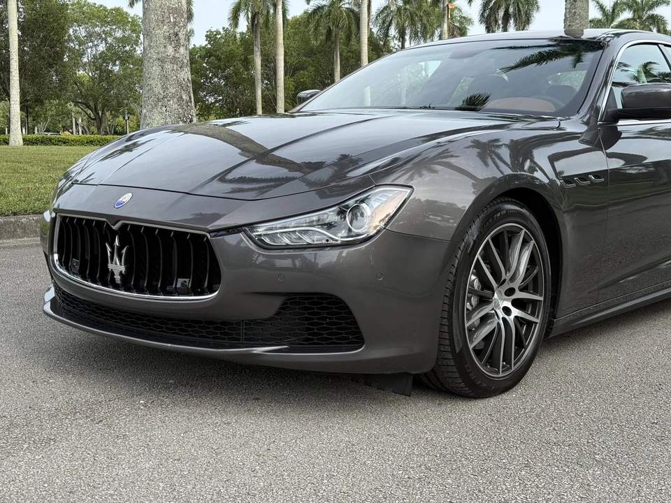 2014 Maserati Ghibli 3rd Gen - Image 25 of 31