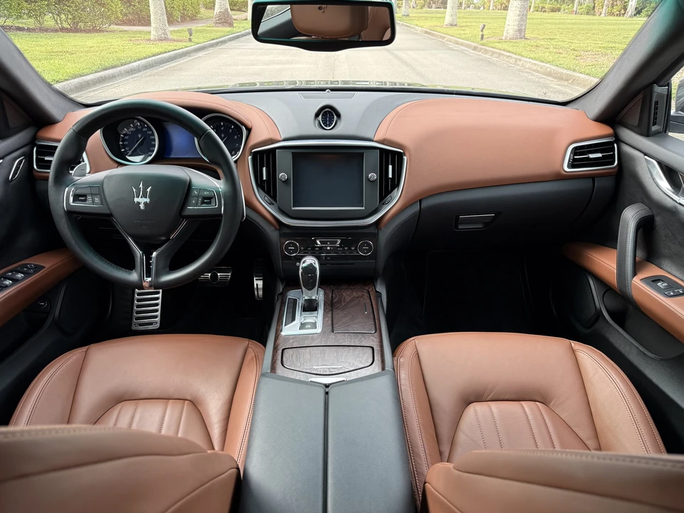 2014 Maserati Ghibli 3rd Gen - Image 21 of 31