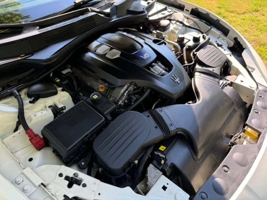 2014 Maserati Ghibli 3rd Gen - Image 24 of 27
