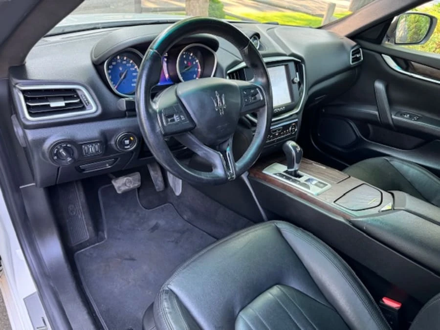 2014 Maserati Ghibli 3rd Gen - Image 17 of 27