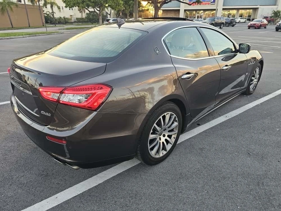 2014 Maserati Ghibli 3rd Gen - Image 25 of 31