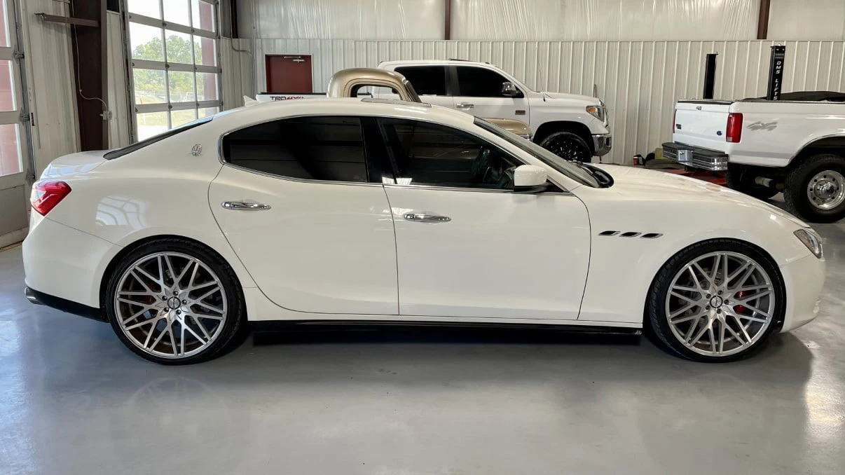2014 Maserati Ghibli 3rd Gen - Image 2 of 12