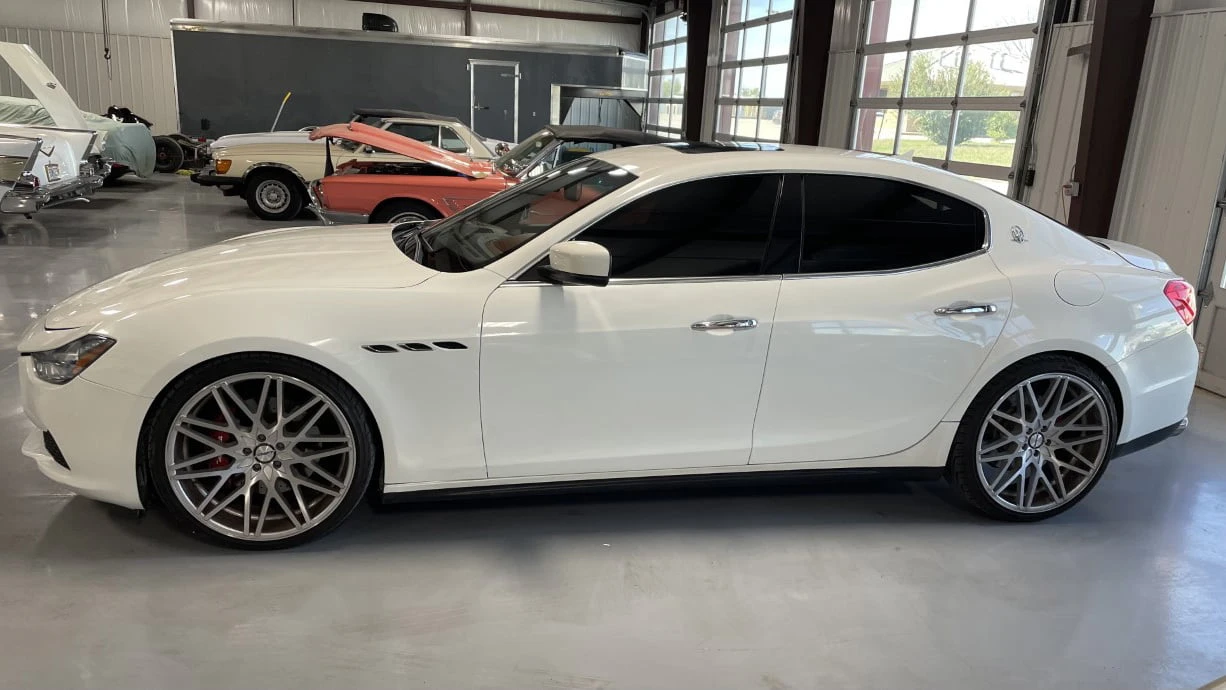 2014 Maserati Ghibli 3rd Gen - Image 11 of 12