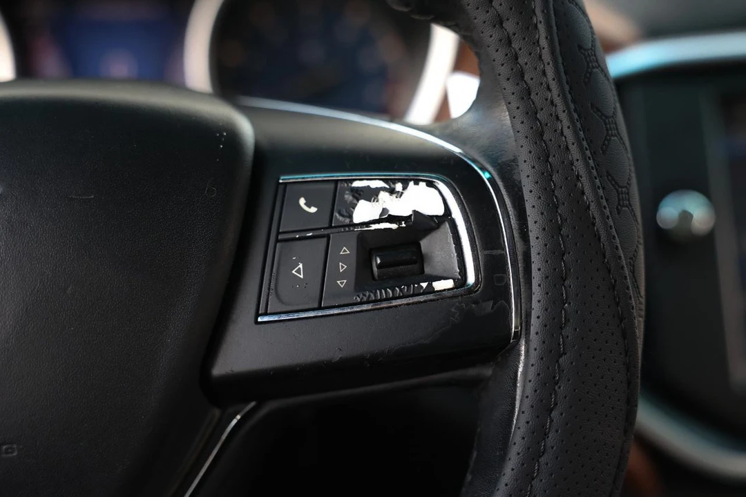 2014 Maserati Ghibli 3rd Gen - Image 28 of 31