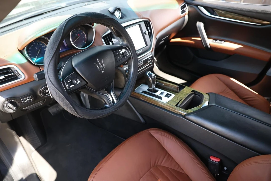 2014 Maserati Ghibli 3rd Gen - Image 4 of 31