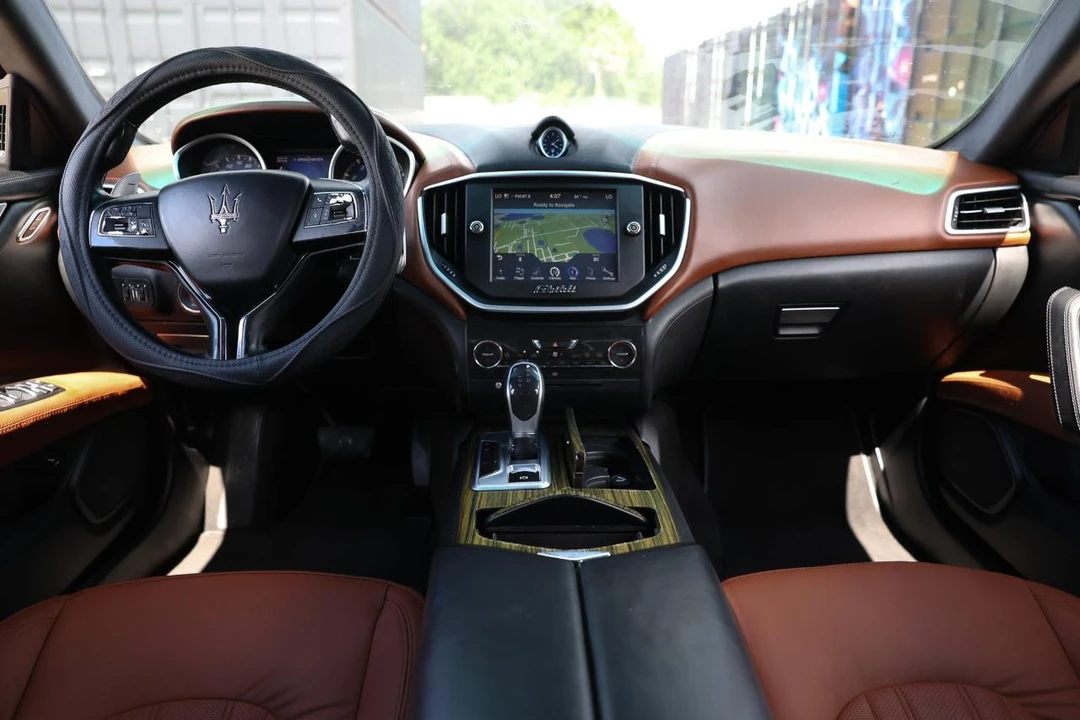 2014 Maserati Ghibli 3rd Gen - Image 21 of 31