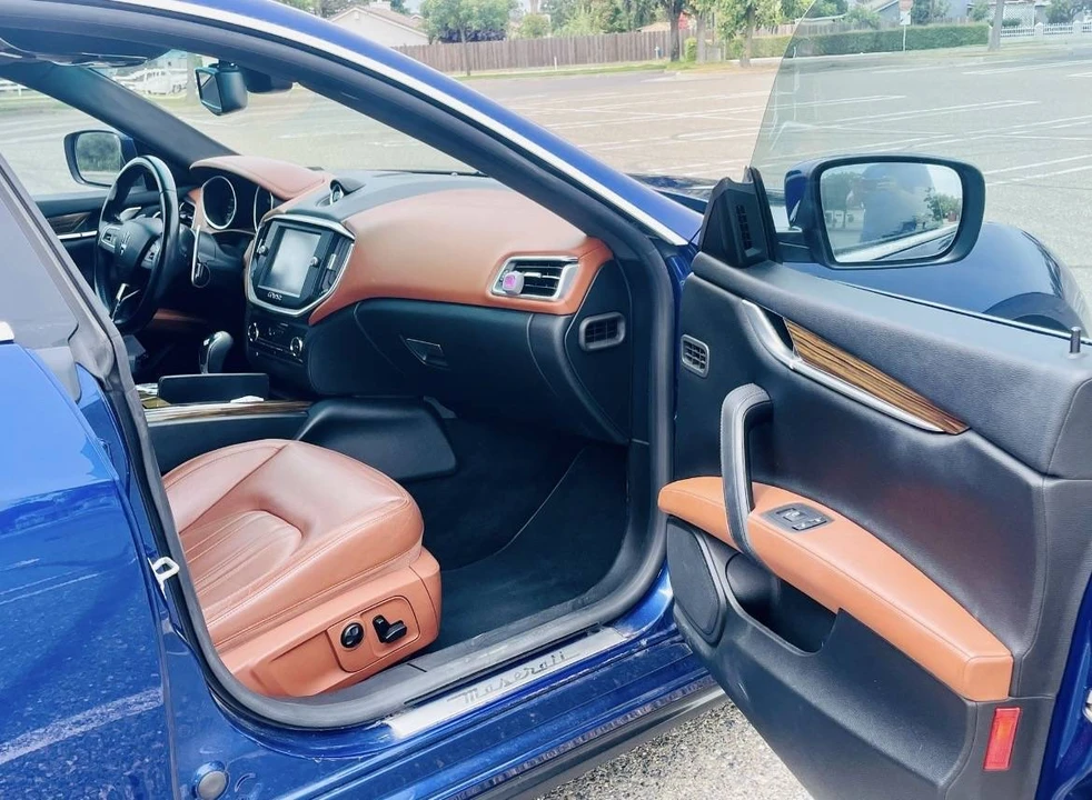 2014 Maserati Ghibli 3rd Gen - Image 7 of 11