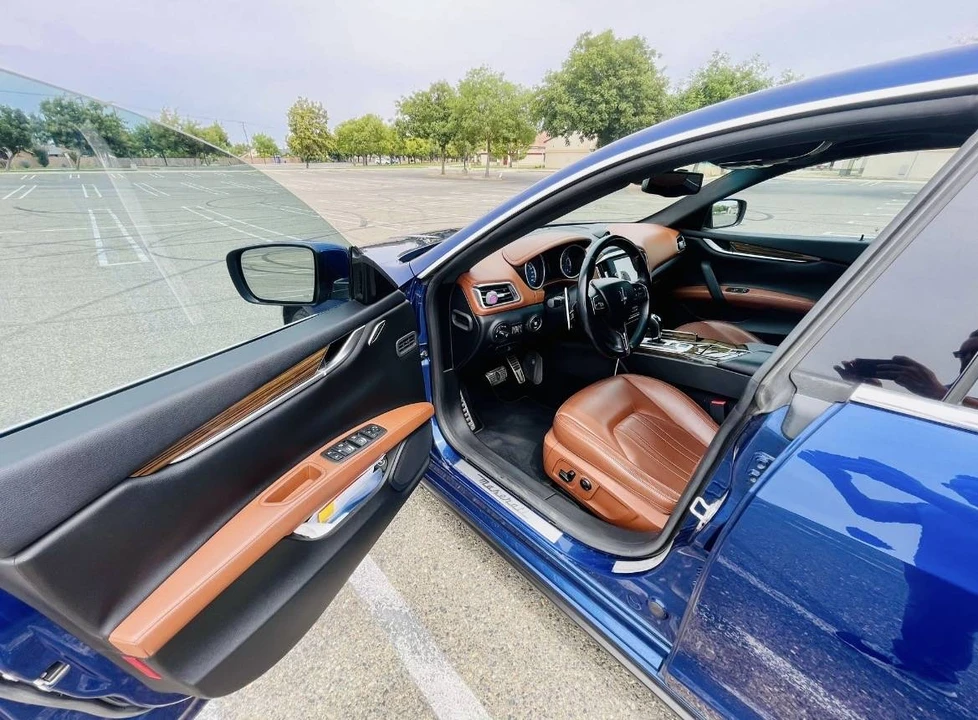 2014 Maserati Ghibli 3rd Gen - Image 9 of 11