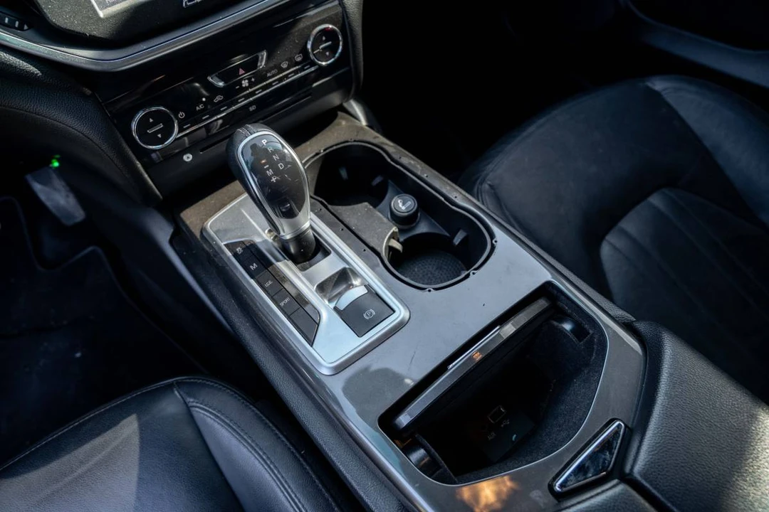 2014 Maserati Ghibli 3rd Gen - Image 14 of 18