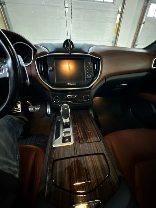 2014 Maserati Ghibli 3rd Gen - Image 9 of 11