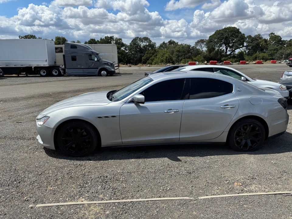 2014 Maserati Ghibli 3rd Gen - Image 2 of 9