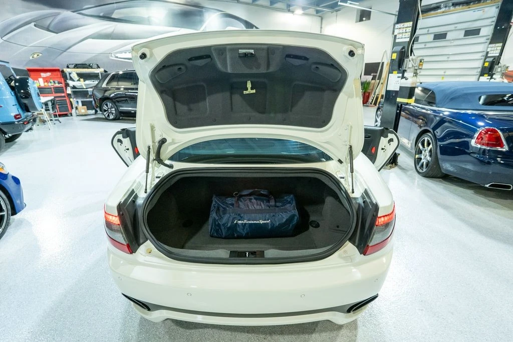 2014 Maserati GranTurismo 1st Gen - Image 22 of 31