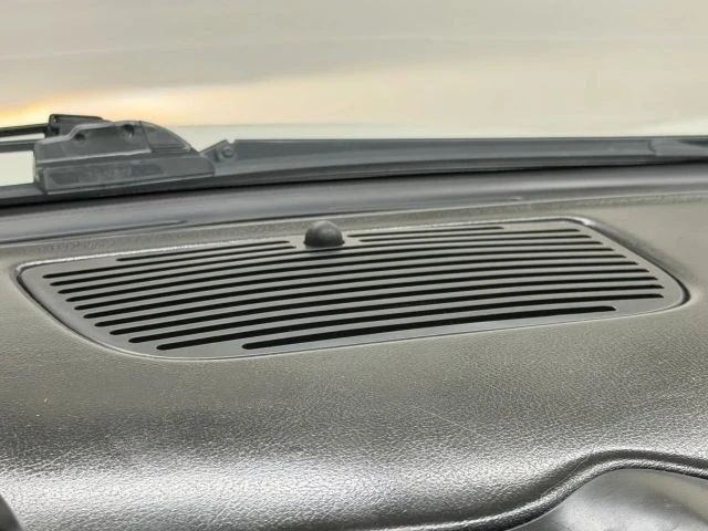 2014 Maserati GranTurismo MC Stradale - Image 28 of 31