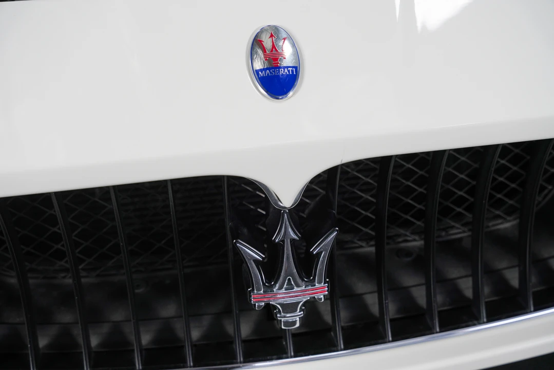 2014 Maserati GranTurismo MC Stradale - Image 11 of 31