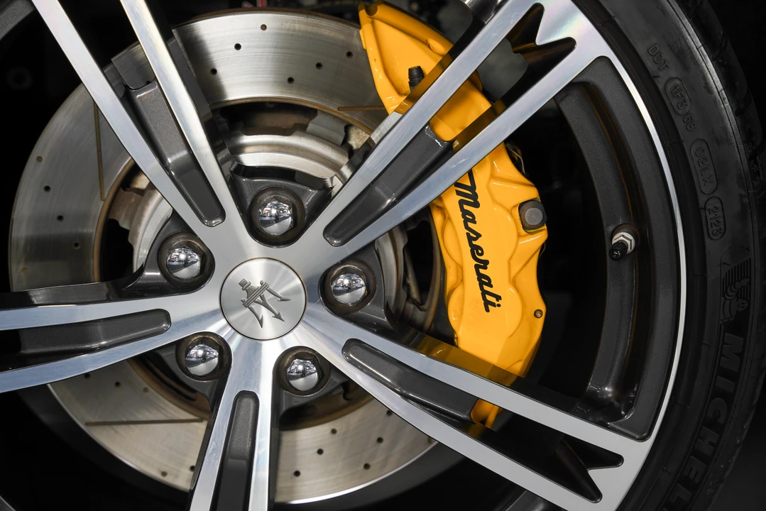 2014 Maserati GranTurismo MC Stradale - Image 16 of 31